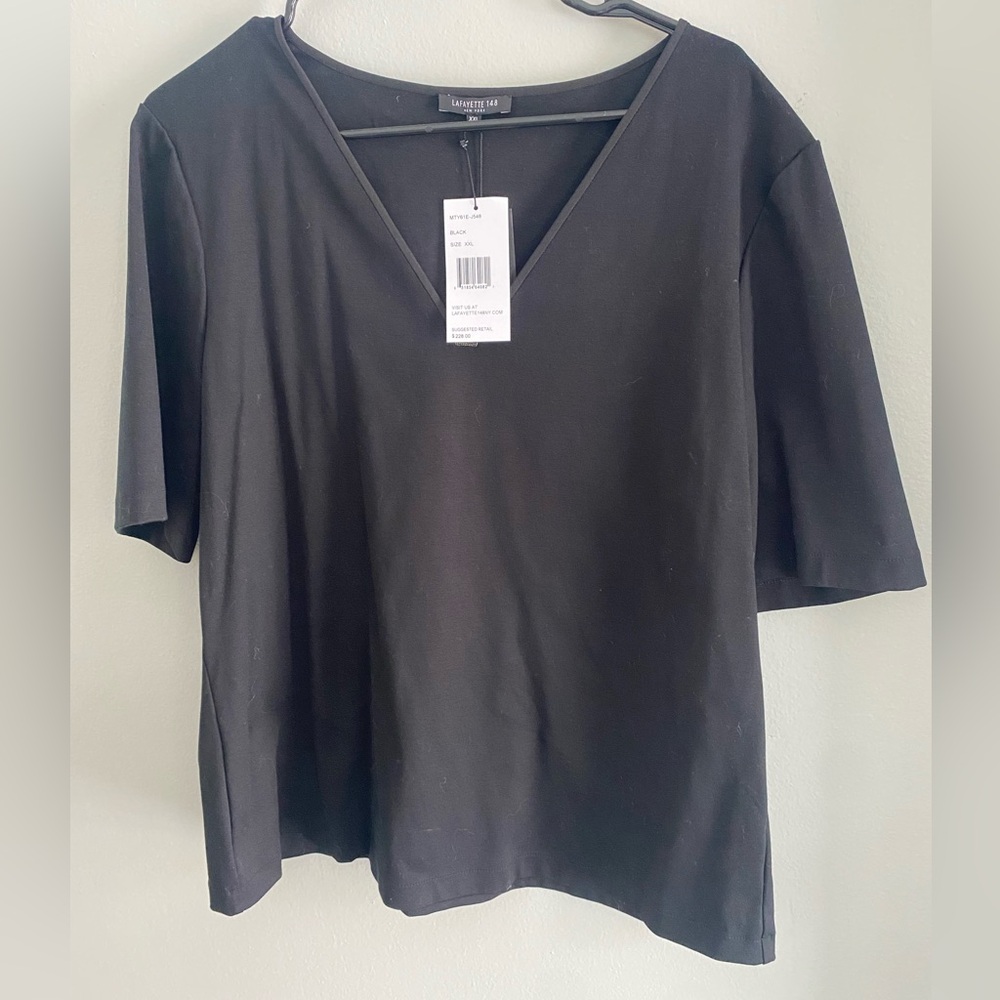 Lafayette 148 New York - black v neck tee